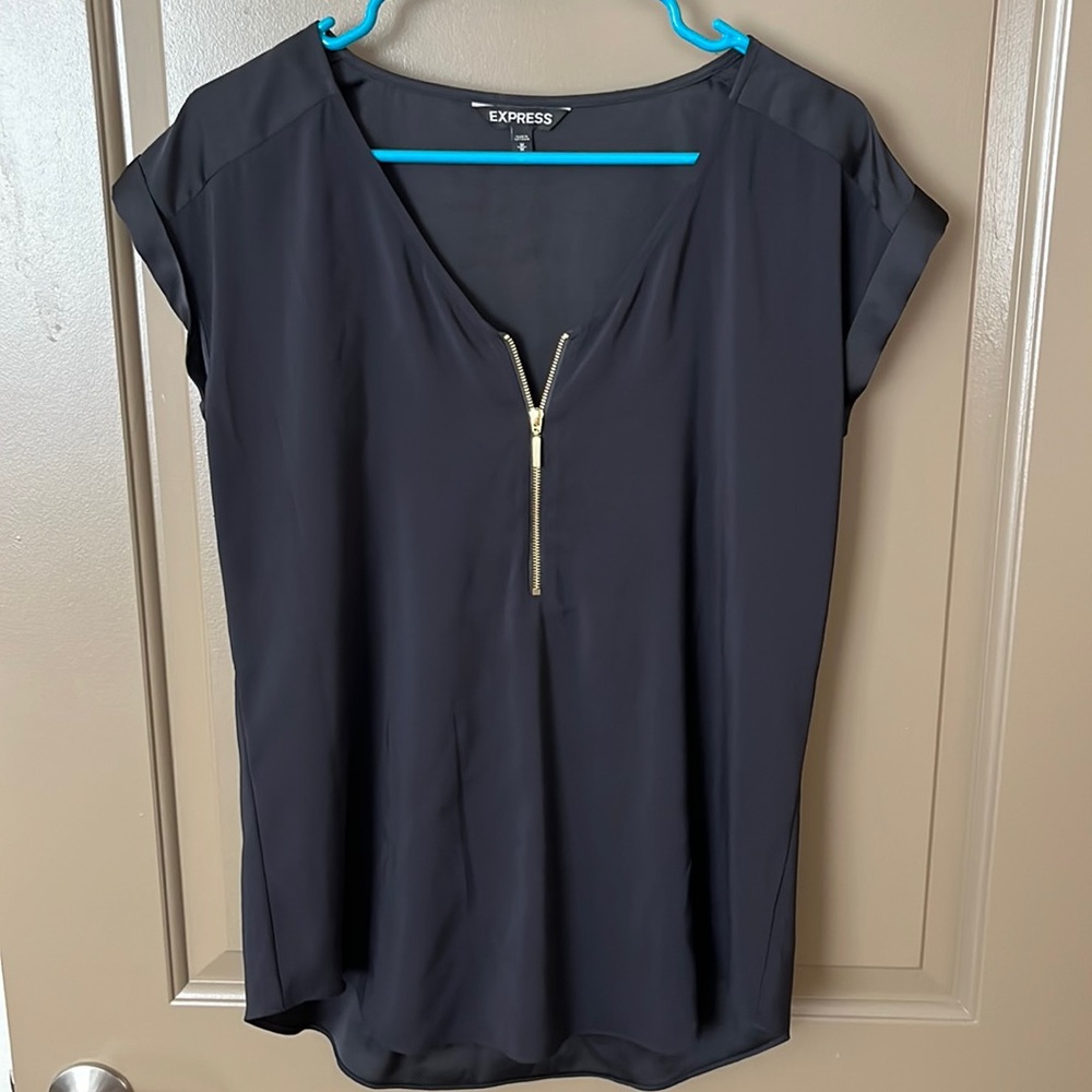 Express, barely worn flowy silky top size medium